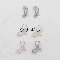 聴診器のブローチ ピンバッジ