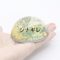 グラスペーパーウェイト