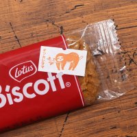 36オリジナル ラベラーロールシール  ナマケモノ 「オツカレサマ」（弱粘着 再剥離）